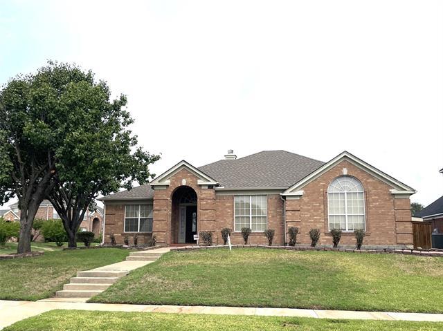 1307 Edinboro Ln in Carrollton, TX - Building Photo