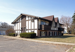 955 E McDevitt Ave in Jackson, MI - Building Photo - Building Photo