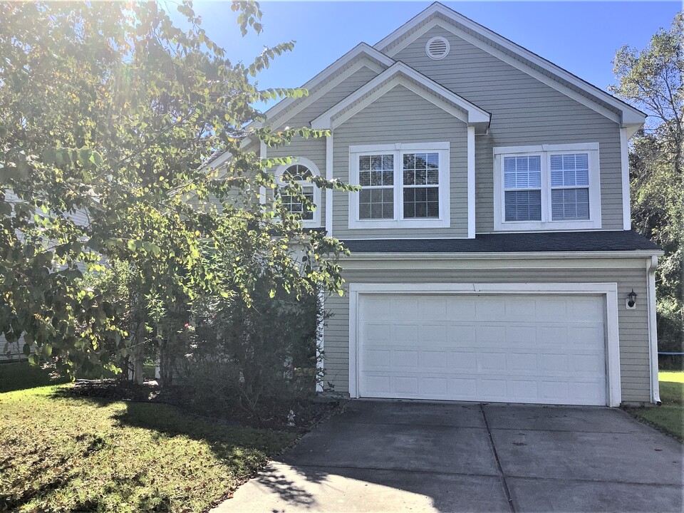 108 Sarmiento Ln in Summerville, SC - Building Photo