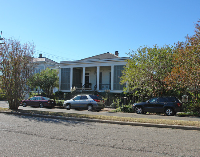 1300 Jackson Ave in New Orleans, LA - Foto de edificio - Building Photo