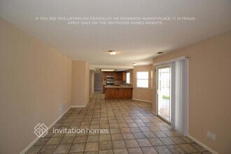 238 Wren Dr in Galt, CA - Foto de edificio - Building Photo