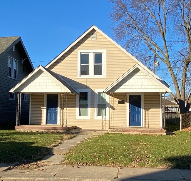 property at 1202 Hoefgen St