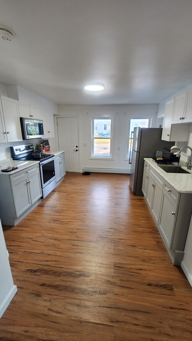 38 Ferry St Rentals in Easthampton, MA