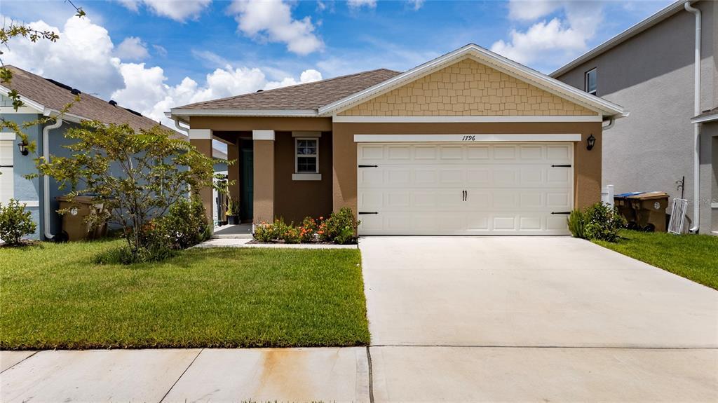 1796 Southfork Dr in Kissimmee, FL - Foto de edificio