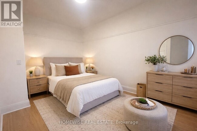 1542 King St W in Toronto, ON - Building Photo - Building Photo