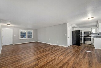 2843 E Monroe Terrace in Springfield, MO - Building Photo - Building Photo