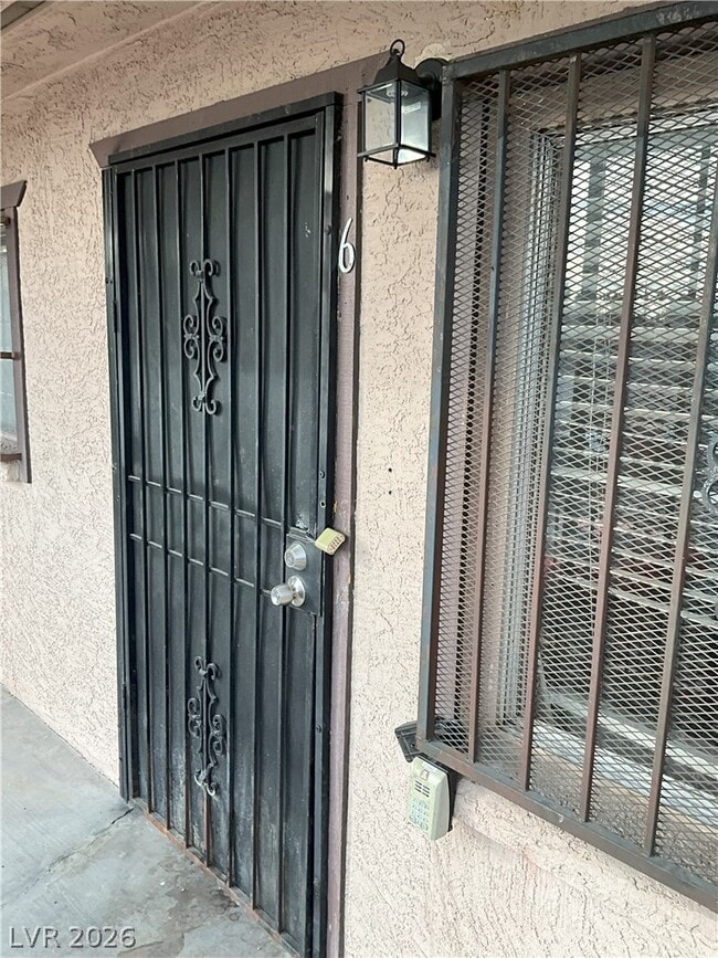 property at 3712 Royal Crest St