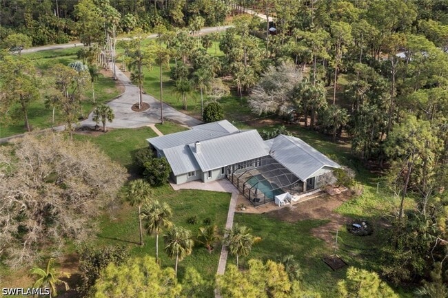 840 Jung Blvd W in Naples, FL - Building Photo - Building Photo