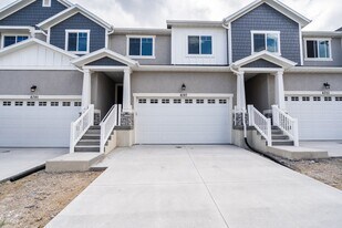 4016 Big Horn Dr in Lehi, UT - Building Photo