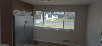 9820 Inglemere Dr in Bethesda, MD - Building Photo - Building Photo