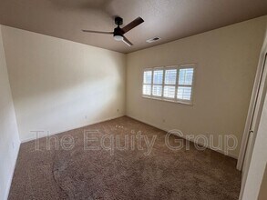 540 W Birch Ct in Hanford, CA - Building Photo - Building Photo