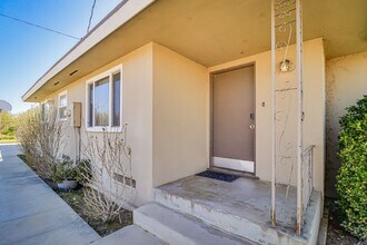 22157 Brimhall Rd in Bakersfield, CA - Building Photo - Building Photo