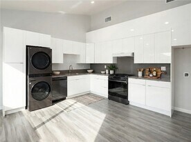 8460 Nestle Ave in Los Angeles, CA - Building Photo