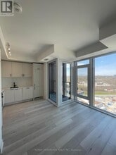 5 Quarrington Ln in Toronto, ON - Building Photo - Building Photo