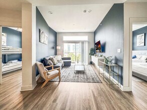 310 N Malcolm X Blvd in Dallas, TX - Building Photo - Building Photo