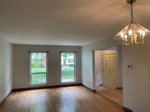 471 Fox Hills Dr S in Bloomfield Township, MI - Building Photo - Building Photo