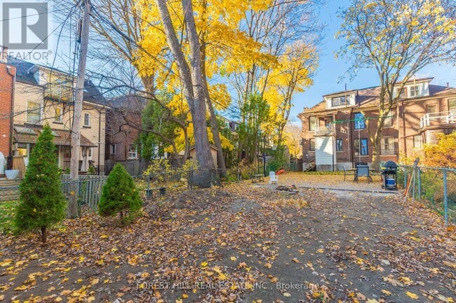 13 Barton Ave