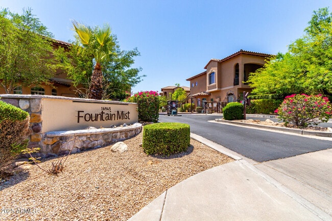 16945 E El Lago Blvd in Fountain Hills, AZ - Building Photo - Building Photo