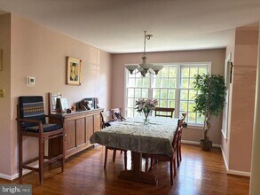 1254 Lamplighter Way in Reston, VA - Building Photo - Building Photo
