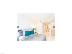 3690 SW 9th Terrace-Unit -# 807 in Miami, FL - Building Photo - Building Photo