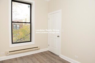2907 N Mildred Ave in Chicago, IL - Building Photo - Building Photo