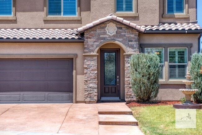 1692 East Green Sage Avenue in Fresno, CA - Building Photo - Building Photo