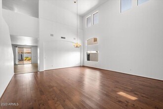4411 W Paseo Way in Phoenix, AZ - Building Photo - Building Photo