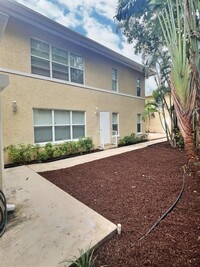 511 29th St, Unit 1423 in West Palm Beach, FL - Building Photo - Building Photo