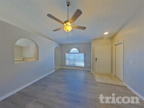 10549 Opus Dr, Unit H-203 in Riverview, FL - Building Photo - Building Photo