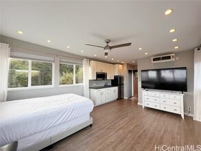 5496 Kalaniana?ole Hwy in Honolulu, HI - Building Photo - Building Photo