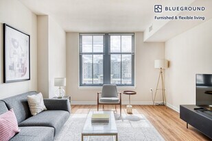 550 14th Rd S, Unit SI FL7-ID313 in Arlington, VA - Building Photo