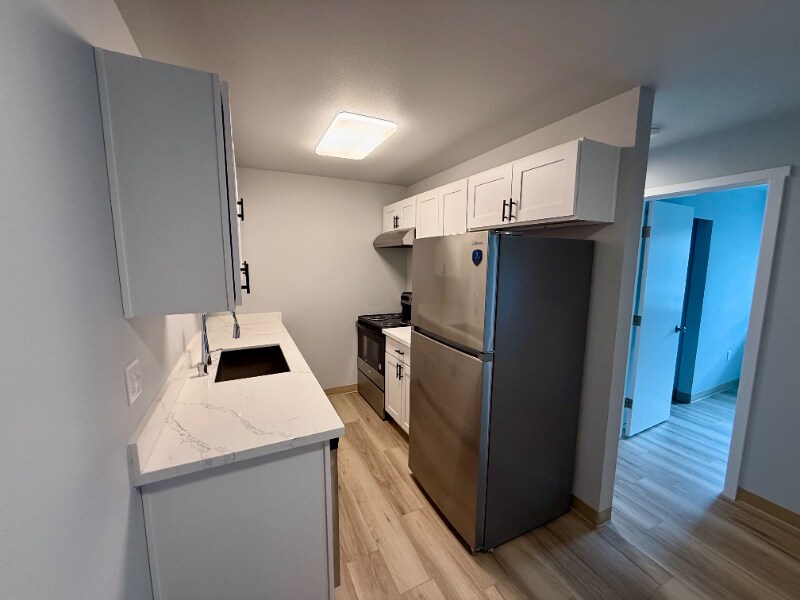 1725 SW Barton St in Seattle, WA - Building Photo