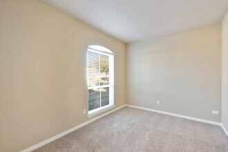 163 Lone Tree Hollow in Buda, TX - Building Photo - Building Photo