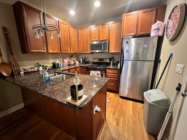 3709 N Kenneth Ave in Chicago, IL - Building Photo - Building Photo