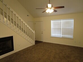 2432-2434-2434 Calder Ct in Columbia, MO - Building Photo - Building Photo