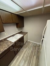 205 W Allen St in Springfield, IL - Building Photo - Building Photo