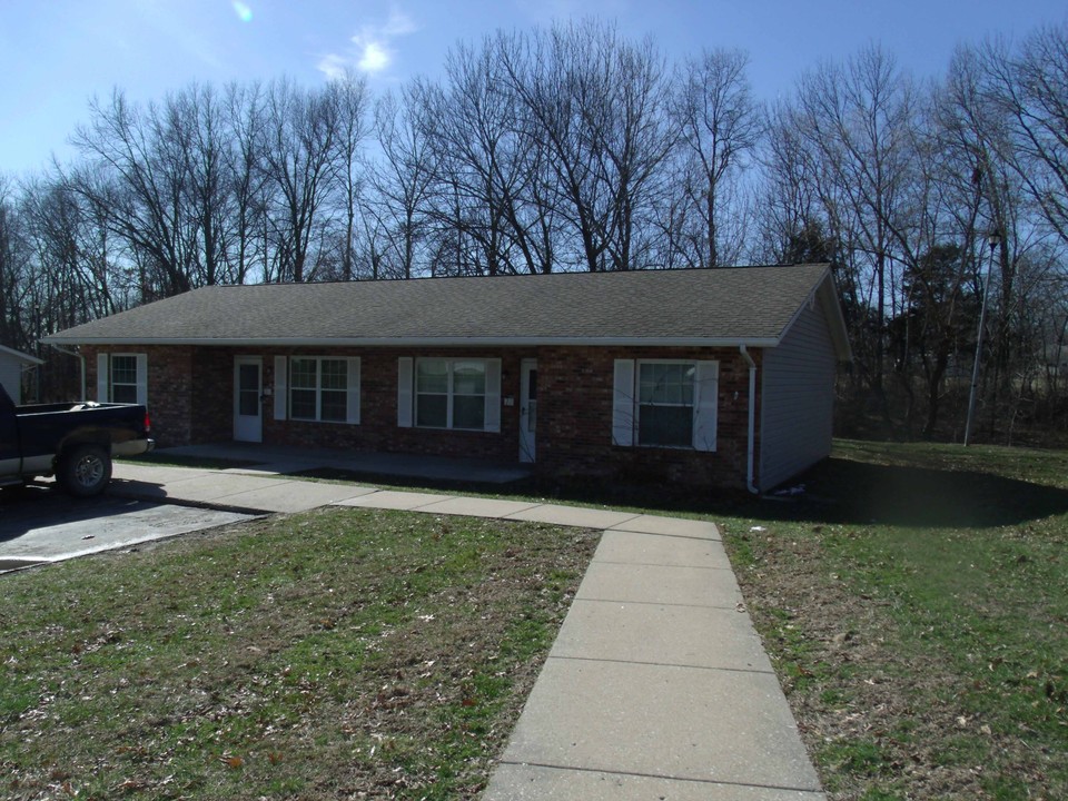 Montgomery City II Apartments in Montgomery City, MO - Building Photo