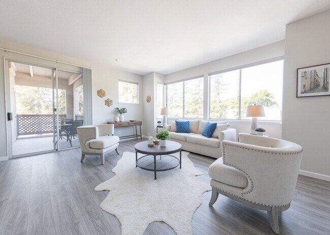 3695 Stevenson Blvd, Unit 230 in Fremont, CA - Foto de edificio - Building Photo