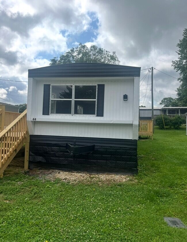 222 Garlands Private Dr in Kingsport, TN - Building Photo - Building Photo