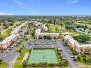150 Turtle Lake Ct in Naples, FL - Building Photo - Building Photo