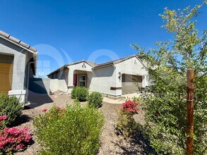 3372 W Stanton Ave in Mesa, AZ - Building Photo - Building Photo