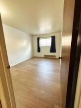 7355 Woodview St in Westland, MI - Building Photo - Building Photo