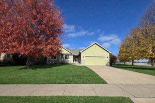 1380 Stone Creek Dr in Lawrence, KS - Building Photo