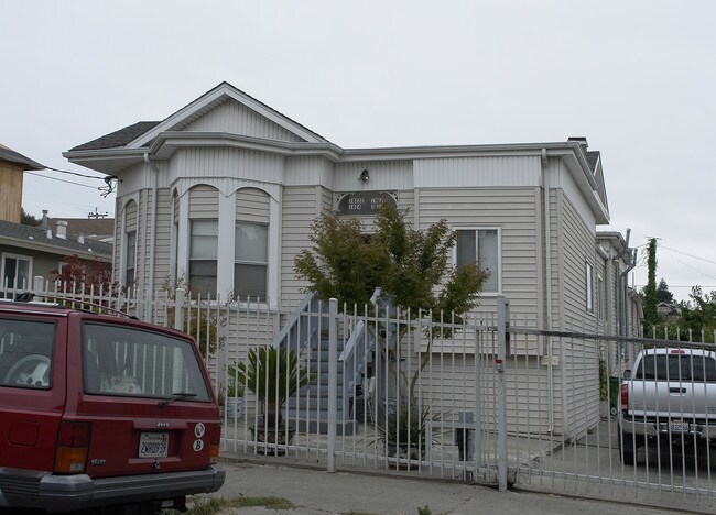 1822-1826 12th Ave in Oakland, CA - Building Photo - Building Photo