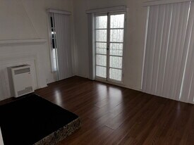 1906 W 23rd St, Unit 1906 w 23rd st Los Angele in Los Angeles, CA - Building Photo