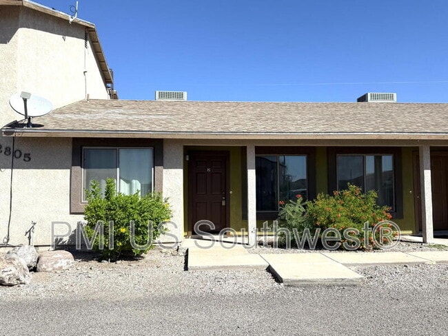 2805 Colibri Courte in Bullhead City, AZ - Building Photo - Building Photo