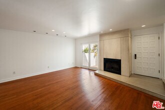 129 Alta Ave in Santa Monica, CA - Building Photo - Building Photo