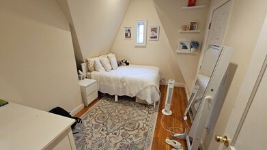 44 Greycliff Rd, Unit 1 in Boston, MA - Building Photo - Building Photo