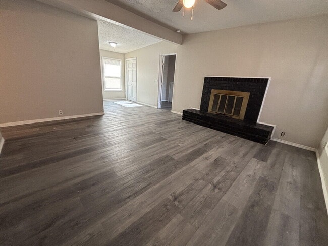 1906 E Baylor St in Lubbock, TX - Building Photo - Building Photo