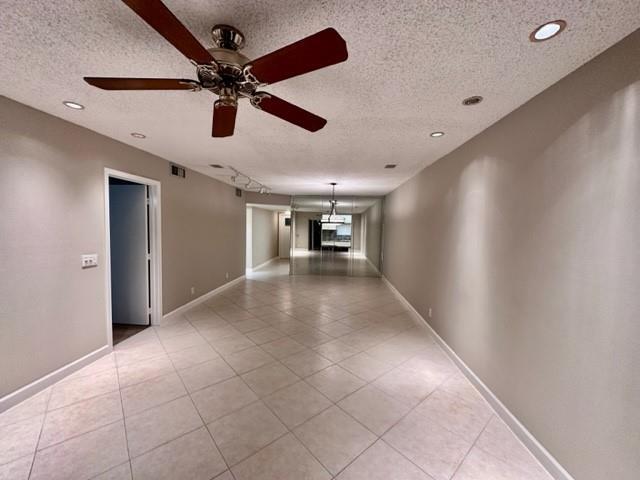 820 S Hollybrook Dr, Unit 303 in Pembroke Pines, FL - Building Photo - Building Photo